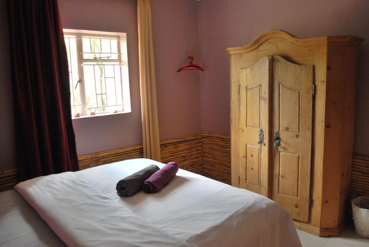 Amber Lagoon Backpackers Lodge Vleirivier エクステリア 写真