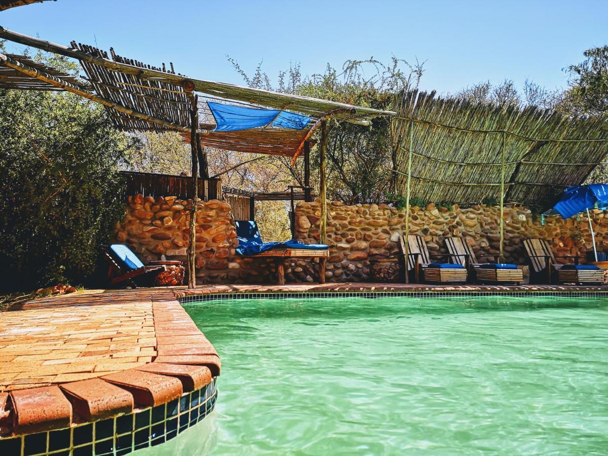 Amber Lagoon Backpackers Lodge Vleirivier エクステリア 写真